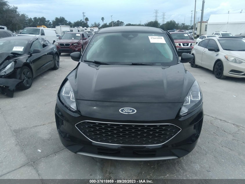 VIN 1FMCU0G67NUB31448 2022 FORD ESCAPE SE