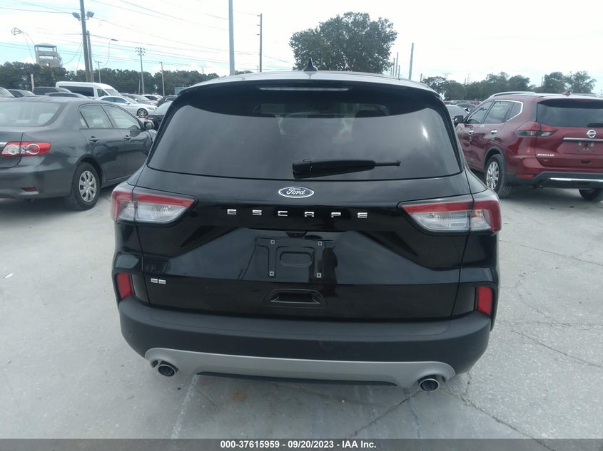 VIN 1FMCU0G67NUB31448 2022 FORD ESCAPE SE