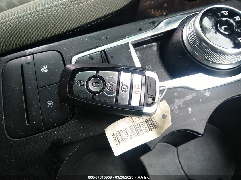 VIN 1FMCU0G67NUB31448 2022 FORD ESCAPE SE