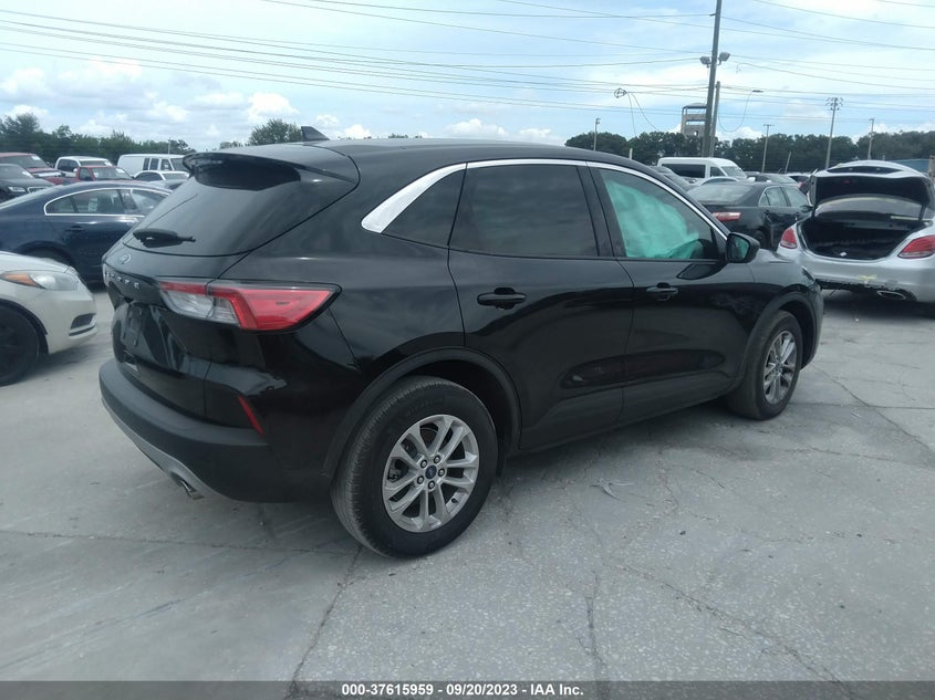 VIN 1FMCU0G67NUB31448 2022 FORD ESCAPE SE