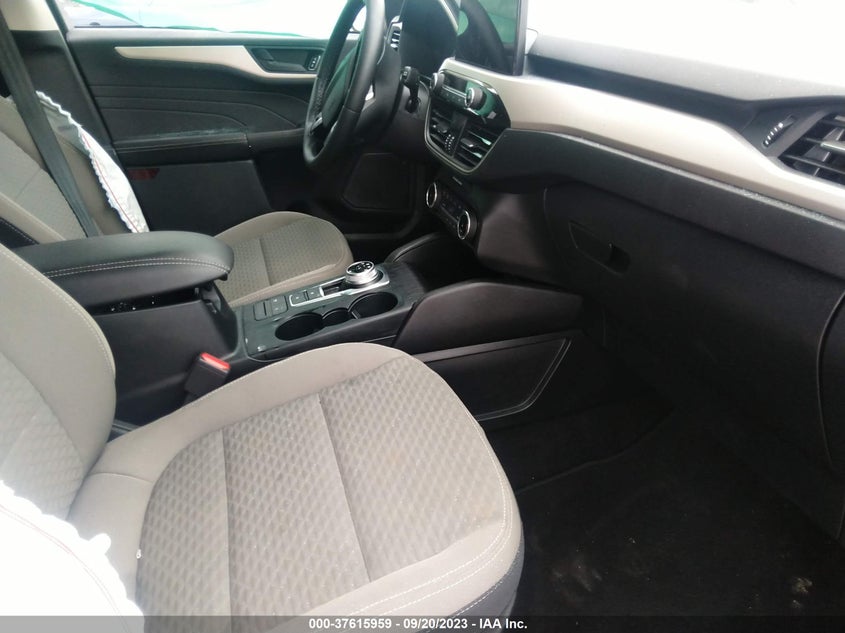 VIN 1FMCU0G67NUB31448 2022 FORD ESCAPE SE