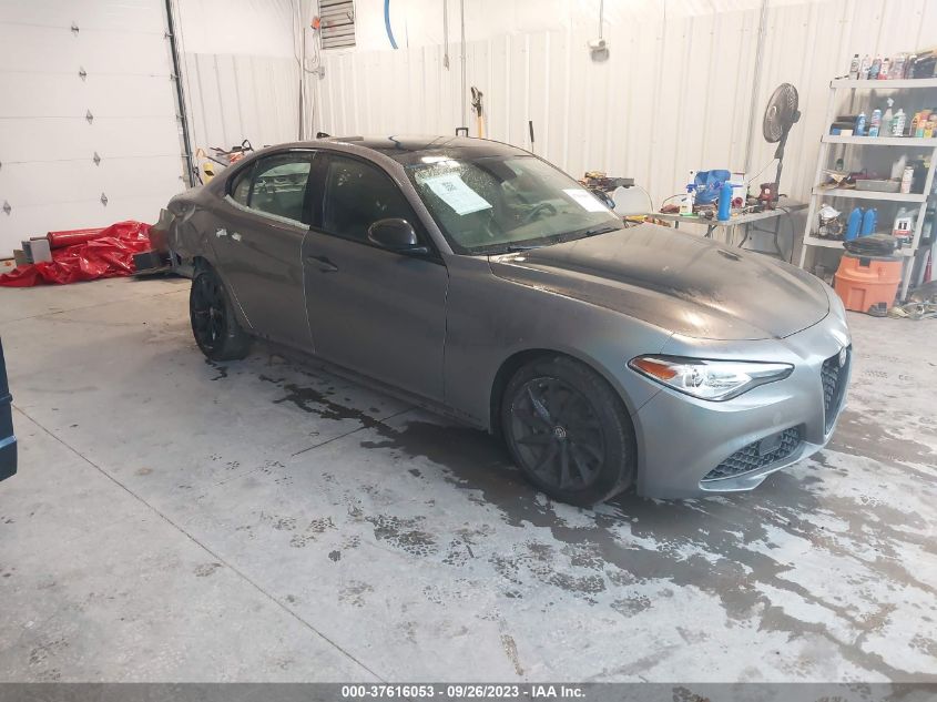 2017 ALFA ROMEO GIULIA Q4 - ZARFAEDN1H7539276