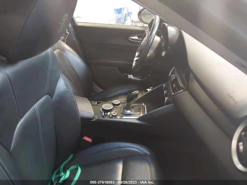 2017 ALFA ROMEO GIULIA Q4 - ZARFAEDN1H7539276