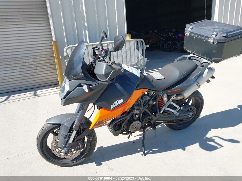 2010 KTM 990SUPERMOTO VBKVS94099M965152