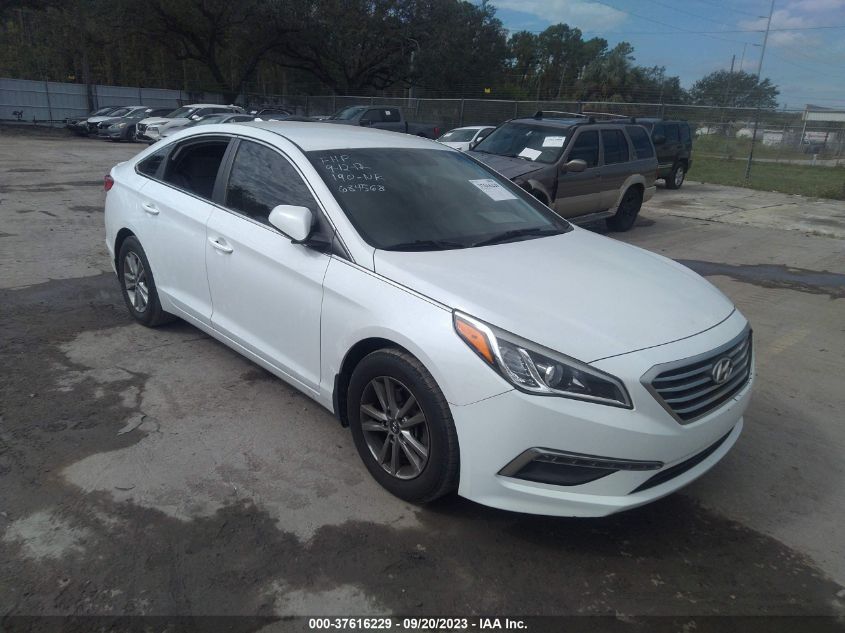 2015 HYUNDAI SONATA SE - 5NPE24AF6FH179571