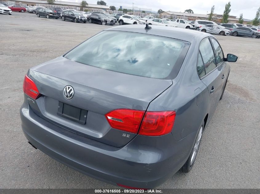 2014 VOLKSWAGEN JETTA SEDAN SE - 3VWD17AJ9EM249817