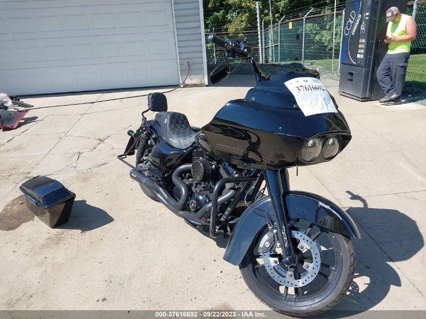 2013 HARLEY-DAVIDSON FLTRX ROAD GLIDE CUSTOM - 1HD1KHM15DB659457