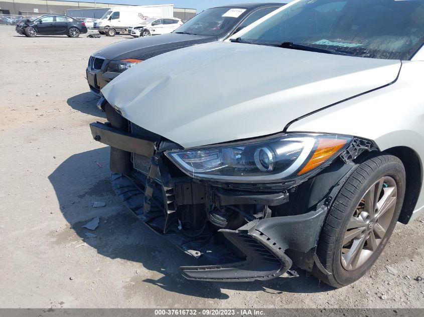 2017 HYUNDAI ELANTRA SE - KMHD84LF4HU074443