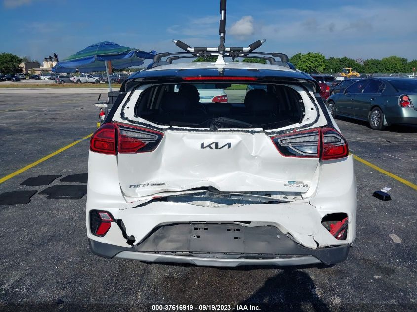 KNDCC3LC6N5501707 Kia Niro TOURING SE 6