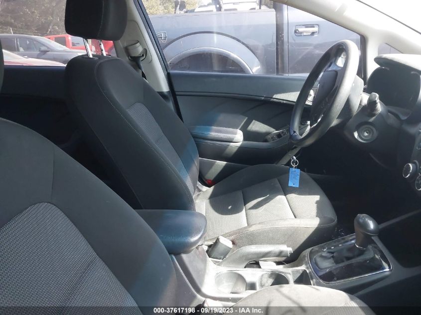 2017 KIA FORTE LX - 3KPFK4A70HE026964