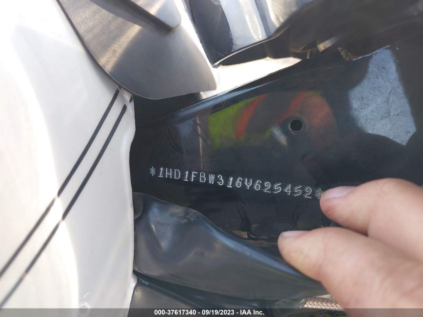 2006 HARLEY-DAVIDSON FLHRI 1HD1FBW316Y625452