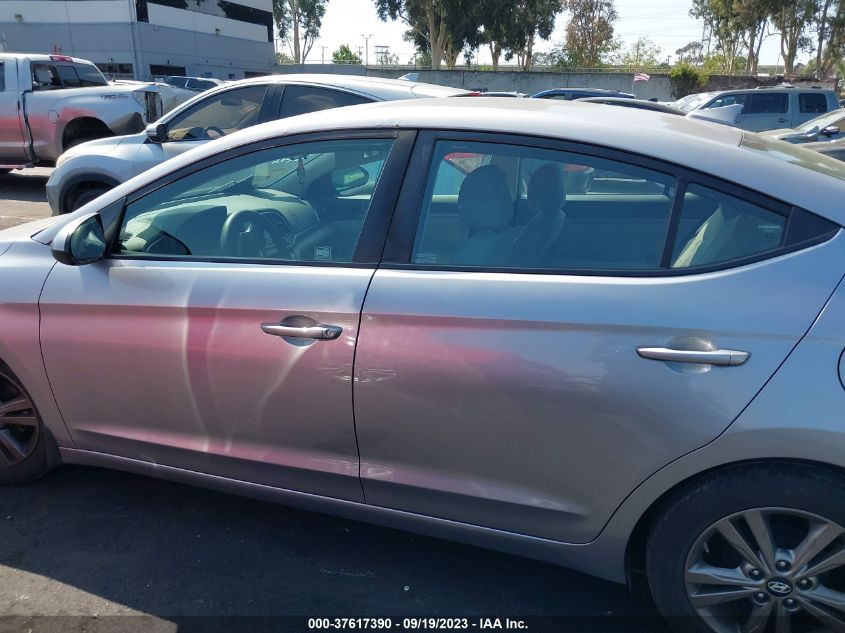 2017 HYUNDAI ELANTRA SE - 5NPD84LF7HH195630