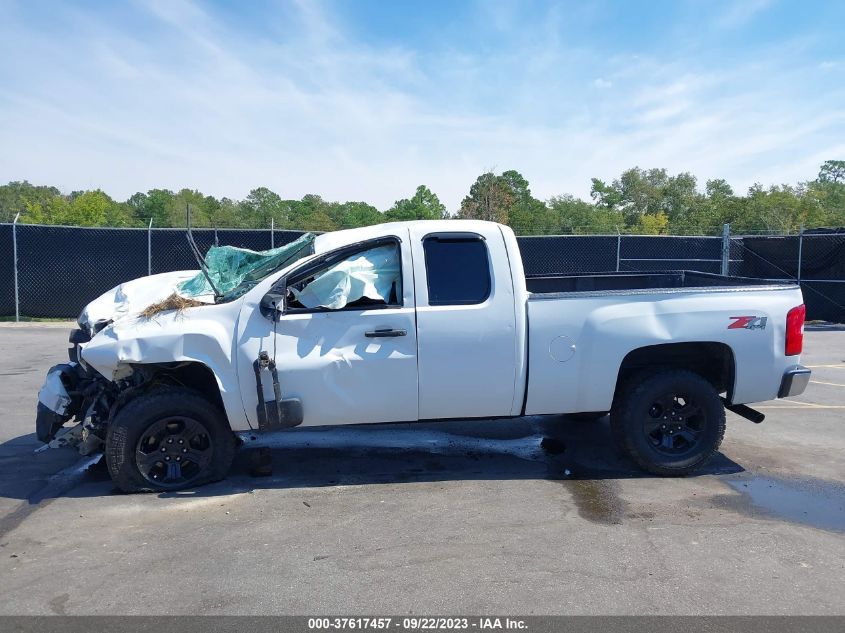 2013 CHEVROLET SILVERADO 1500 LT - 1GCRKSE70DZ338969