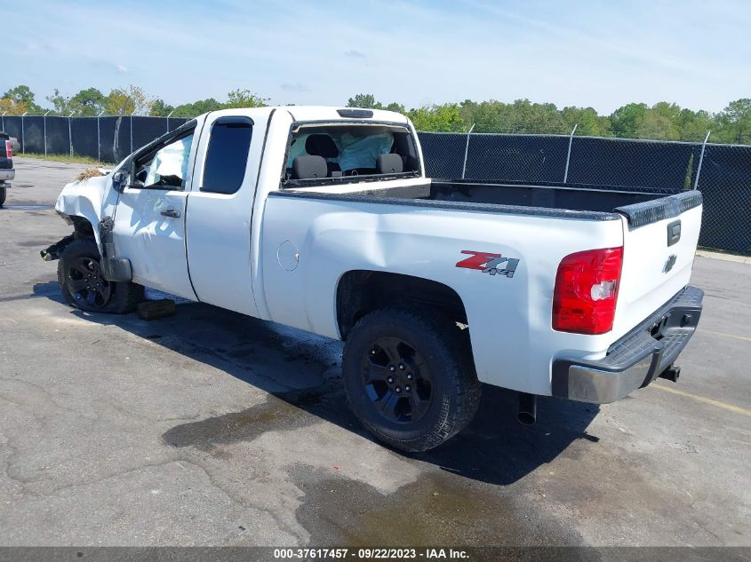 2013 CHEVROLET SILVERADO 1500 LT - 1GCRKSE70DZ338969