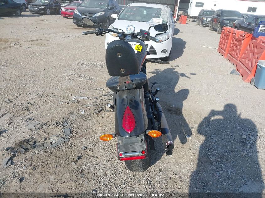 2012 VICTORY MOTORCYCLES VEGAS 8-BALL 5VPGA36N8C3010490