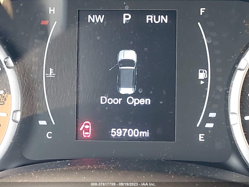 VIN ZACCJBBB4HPF65619 2017 JEEP RENEGADE LATITUDE