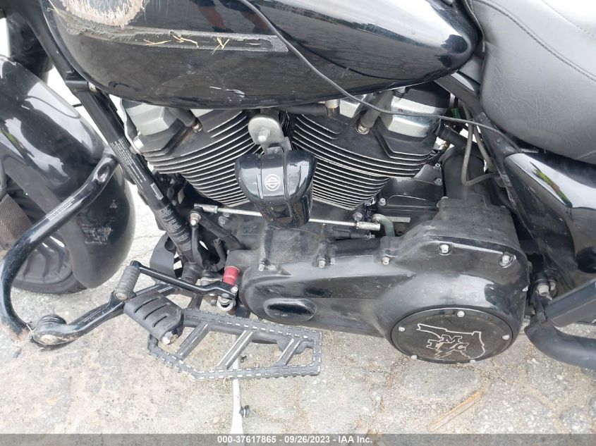 2018 HARLEY-DAVIDSON FLHRXS 1HD1KVC18JB615898