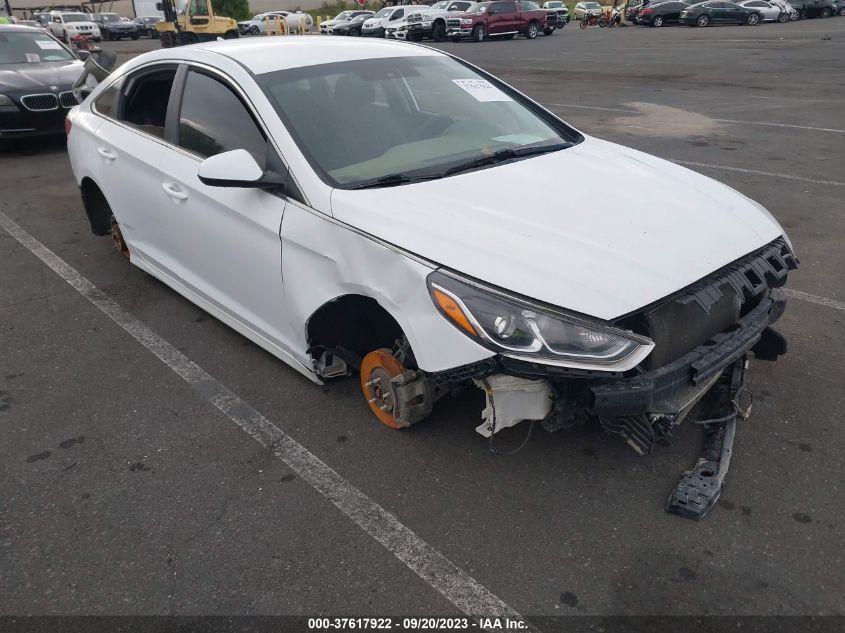 2018 HYUNDAI SONATA SE - 5NPE24AF2JH715182