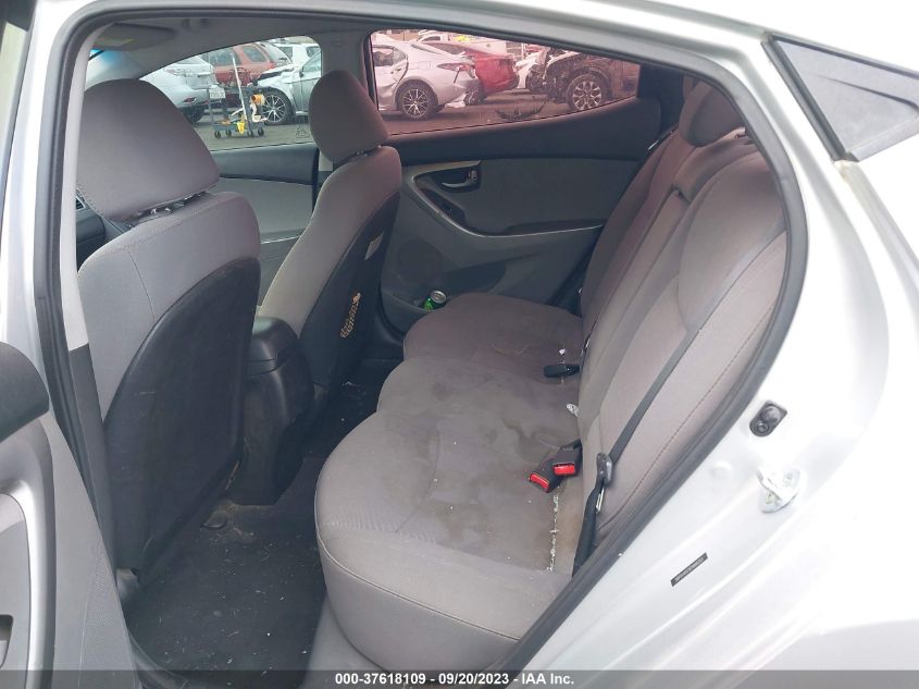 2016 HYUNDAI ELANTRA SE/SPORT/LIMITED - 5NPDH4AE9GH666203