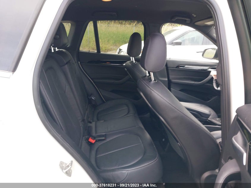 VIN WBXHT3C38J5K24805 2018 BMW X1 XDRIVE28I