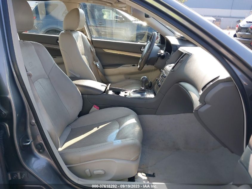 2013 INFINITI G37 JOURNEY - JN1CV6APXDM306623