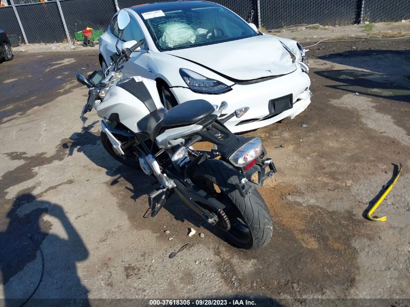 2018 BMW G310 R WB30G1106JR856873