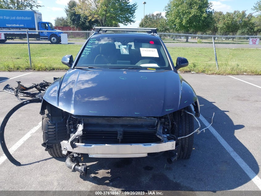 VIN WA1BNAFY6K2017769 2019 AUDI Q5 45 PREMIUM