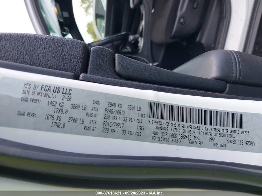 VIN 1C4RJFAG6LC302415 2020 JEEP GRAND CHEROKEE LAREDO