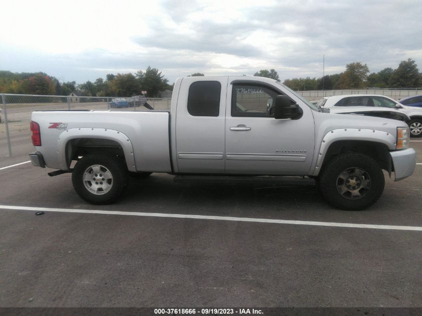 2013 CHEVROLET SILVERADO 1500 LT - 1GCRKSE74DZ353006
