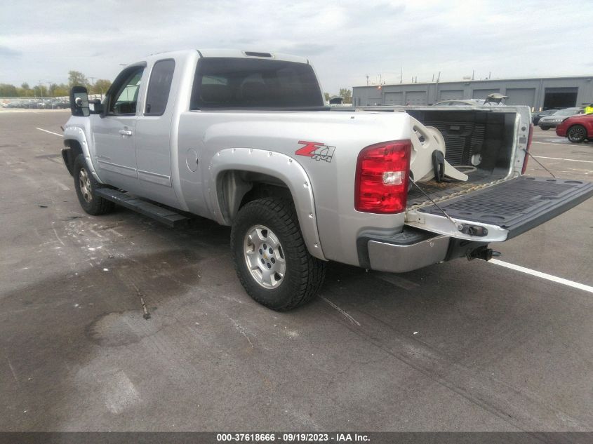 2013 CHEVROLET SILVERADO 1500 LT - 1GCRKSE74DZ353006