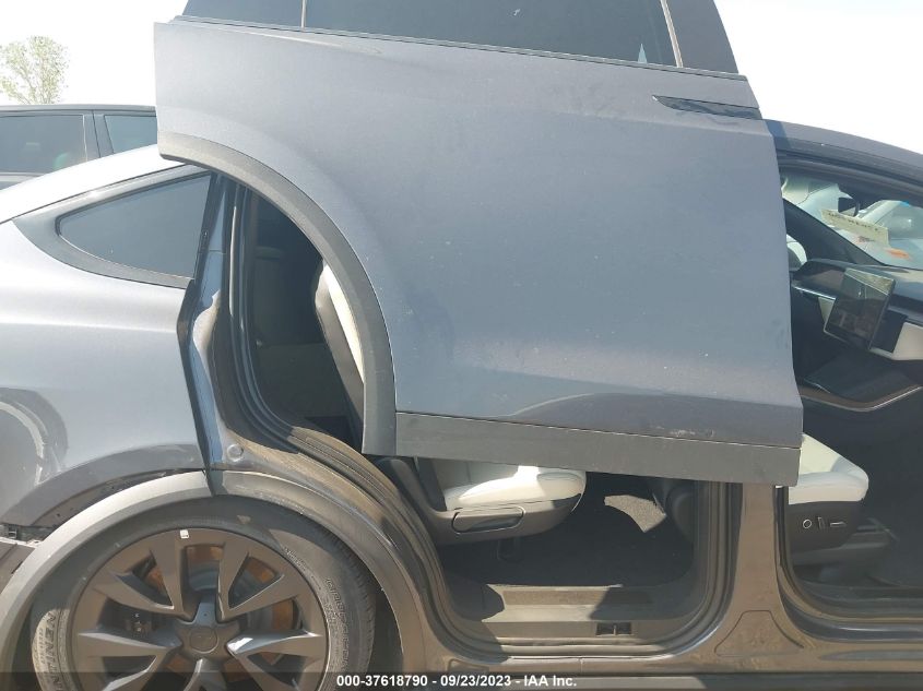 VIN 7SAXCDE53NF354933 2022 TESLA MODEL X
