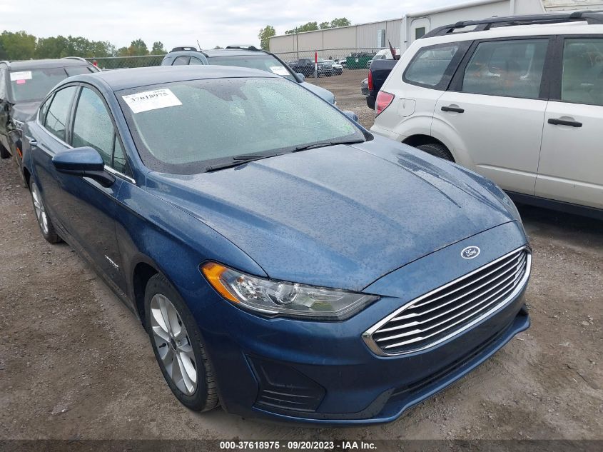 3FA6P0LU1KR169280 Ford Fusion Hybrid SE