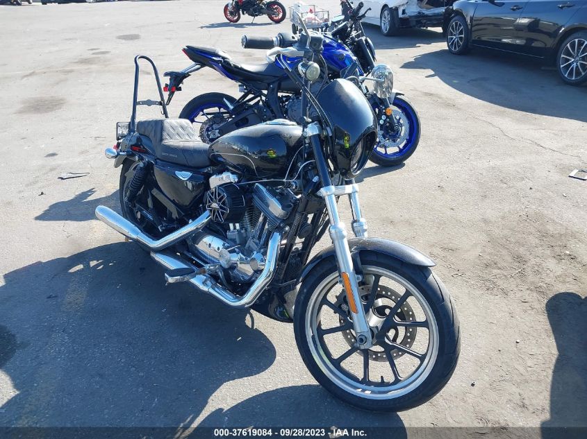 1HD4CR239HC435533 HARLEY-DAVIDSON XL883 SUPERLOW 2017