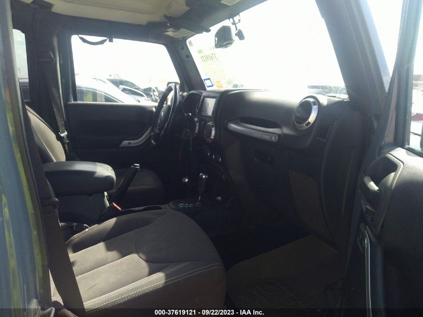 2015 JEEP WRANGLER UNLIMITED SAHARA - 1C4BJWEG1FL537014