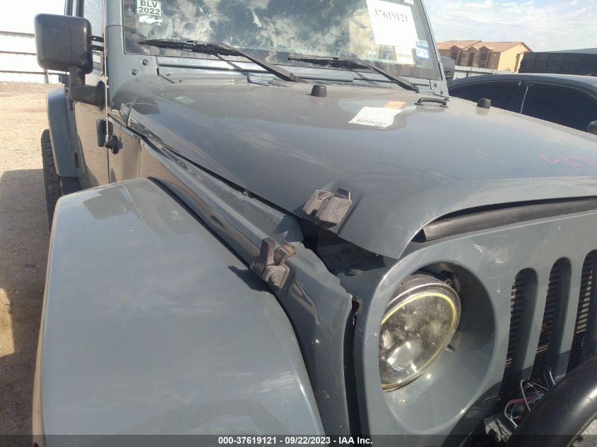 2015 JEEP WRANGLER UNLIMITED SAHARA - 1C4BJWEG1FL537014