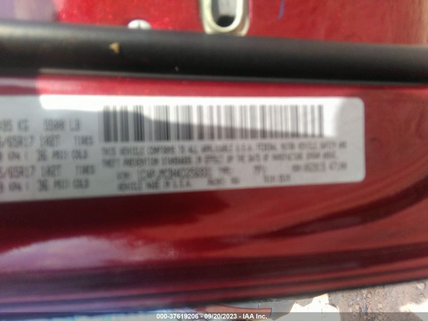 VIN 1C4PJMCB4KD256931 2019 JEEP CHEROKEE LATITUDE
