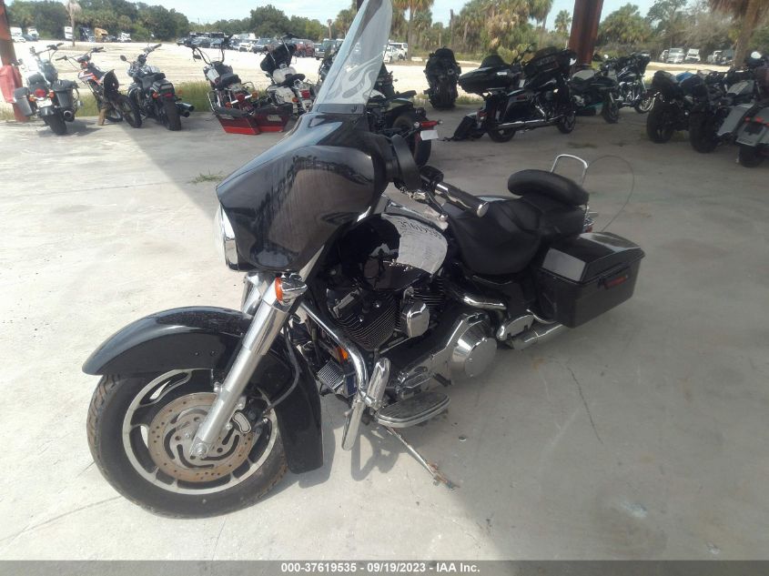 2006 HARLEY-DAVIDSON FLHXI - 1HD1KBW196Y613091