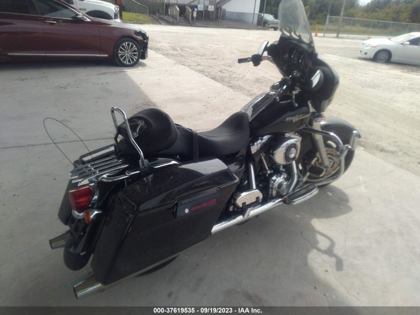 2006 HARLEY-DAVIDSON FLHXI - 1HD1KBW196Y613091