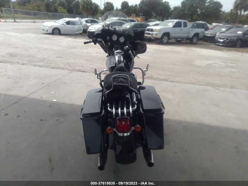 2006 HARLEY-DAVIDSON FLHXI - 1HD1KBW196Y613091