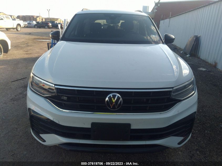 2023 VOLKSWAGEN TIGUAN SE R-LINE BLACK - 3VVCB7AX3PM080348