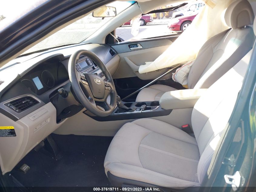 2015 HYUNDAI SONATA 2.4L SE - 5NPE24AFXFH257088