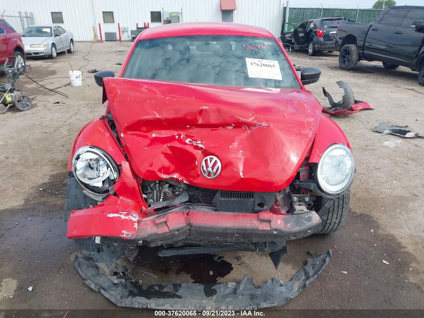 2014 VOLKSWAGEN BEETLE - 3VWFT7AT2EM627307