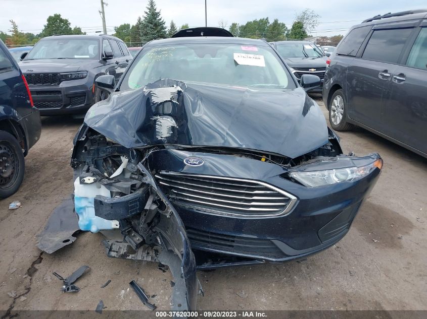 3FA6P0HD4LR232866 Ford Fusion SE 13