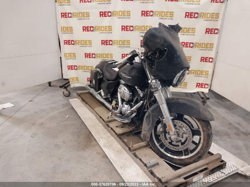 2010 HARLEY-DAVIDSON FLHX - 1HD1KB410AB663537