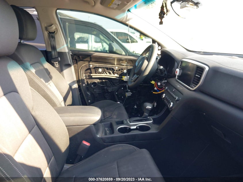 VIN KNDPMCAC1N7992046 2022 KIA SPORTAGE LX