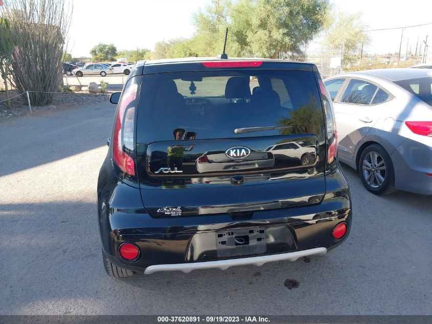 KNDJP3A56K7640882 Kia Soul + 16