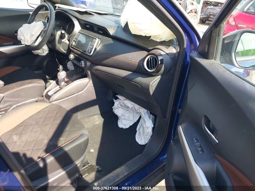 VIN 3N1CP5DV0LL568447 2020 NISSAN KICKS SR