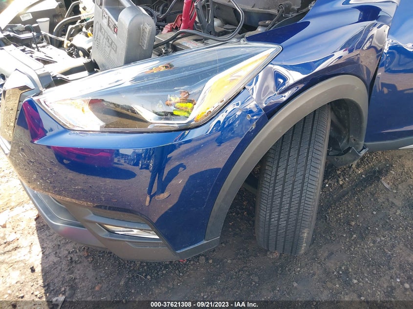 VIN 3N1CP5DV0LL568447 2020 NISSAN KICKS SR