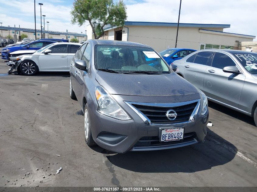 2019 NISSAN VERSA SEDAN SV 3N1CN7AP1KL802035