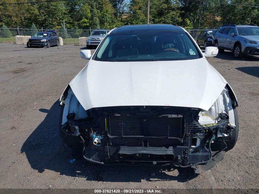 2015 KIA K900 PREMIUM KNALU4D4XF6026274